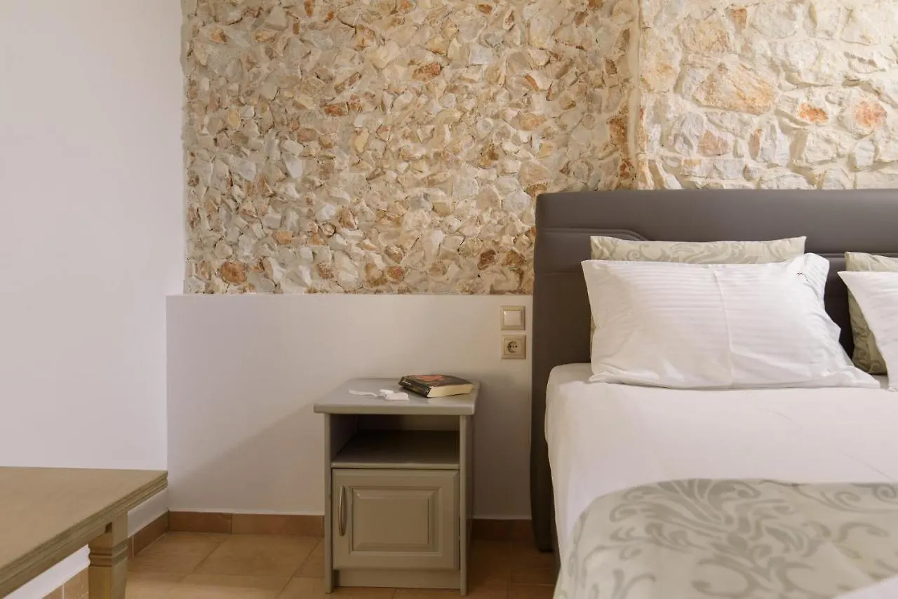 Das Maistrali 2 Sarti Bed & Breakfast