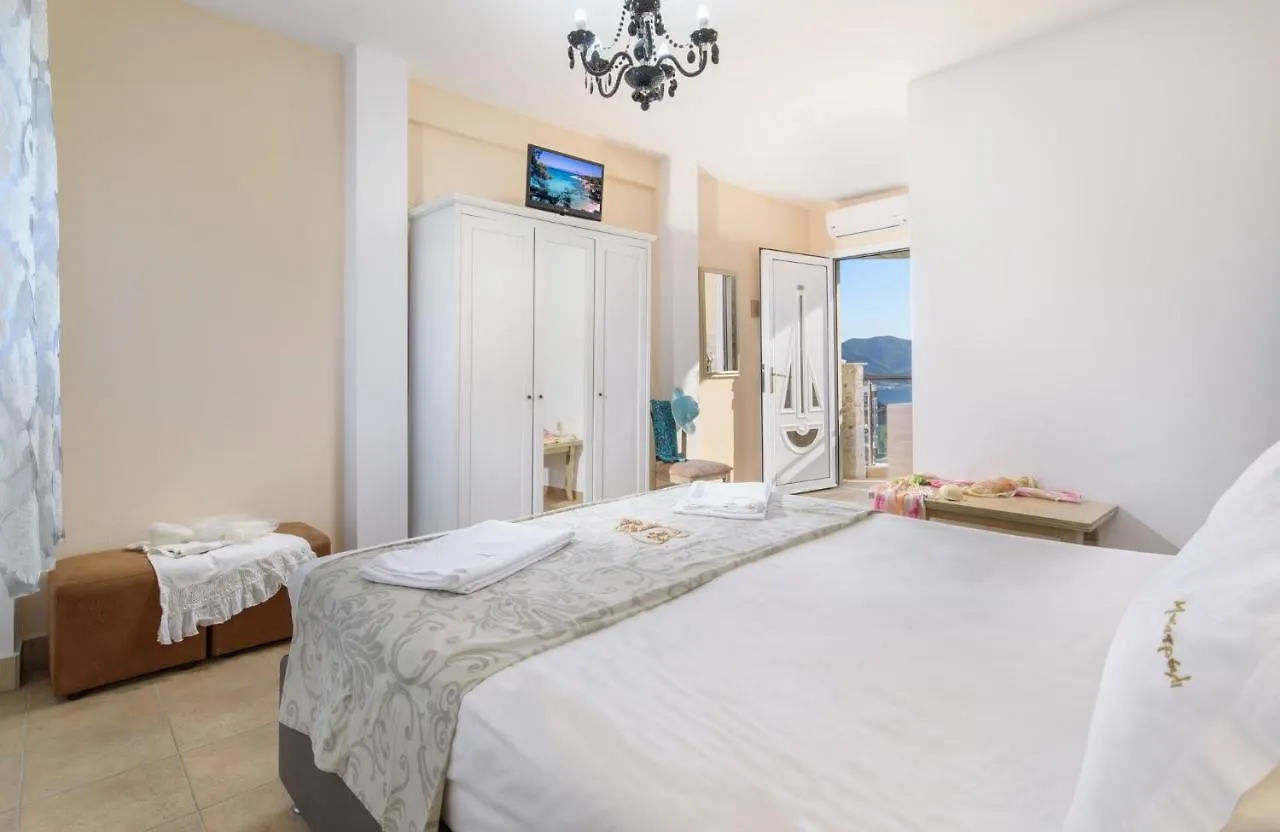 Bed & Breakfast Das Maistrali 2 Sarti