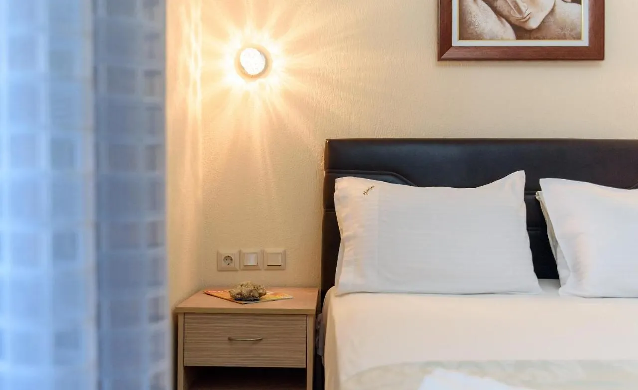 Bed & Breakfast Das Maistrali 2 Sarti Greece