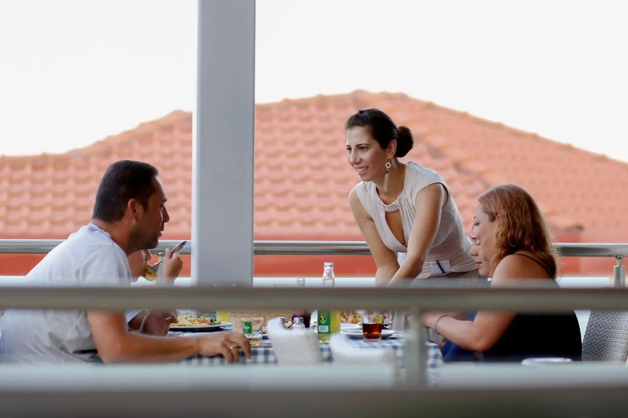 Das Maistrali 2 Sarti Bed & Breakfast